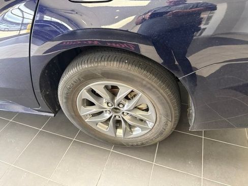 Certified 2023 Toyota Sienna XLE FWD image 14
