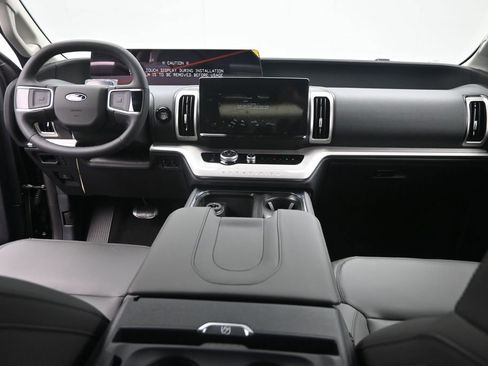 New 2026 Ford Expedition Active RWD image 14