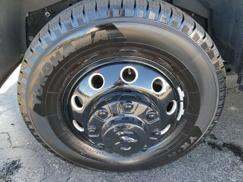 Used 2024 RAM 3500 Laramie image 10