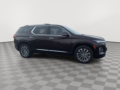 Used 2022 Chevrolet Traverse Premier w/ LPO, Floor Liner Package image 2