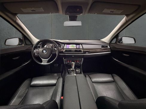 Used 2017 BMW 535i Gran Turismo xDrive w/ Luxury Seating Package AWD/4WD image 30