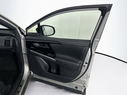 Used 2024 Toyota bZ4X XLE w/ Weather Package image 31