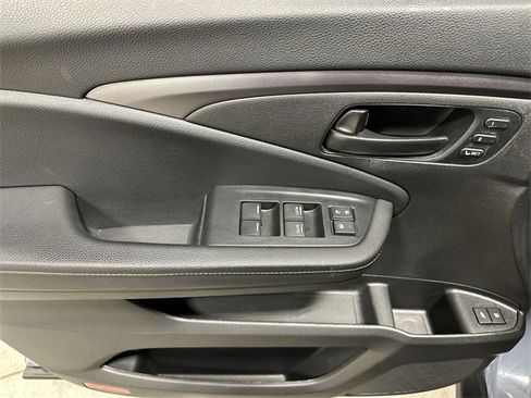 Used 2022 Honda Passport TrailSport image 17