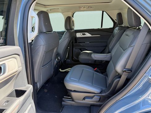 New 2026 Ford Explorer Active w/ Active Comfort Package AWD/4WD image 5