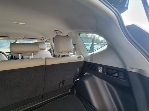 Used 2017 Honda CR-V LX image 37