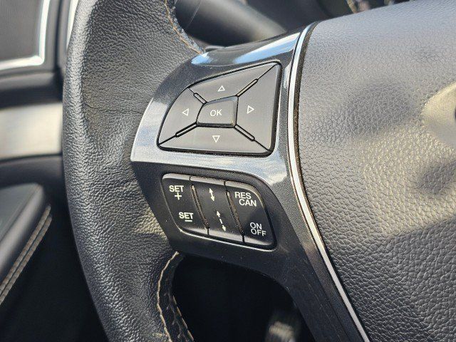 Used 2019 Ford Explorer Platinum AWD/4WD image 32