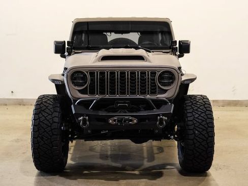 Used 2026 Jeep Wrangler Unlimited Sport AWD/4WD image 2