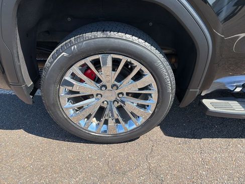 Used 2022 GMC Sierra 1500 SLT w/ SLT Premium Package image 16