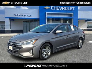 Used 2020 Hyundai Elantra Value Edition FWD video 1