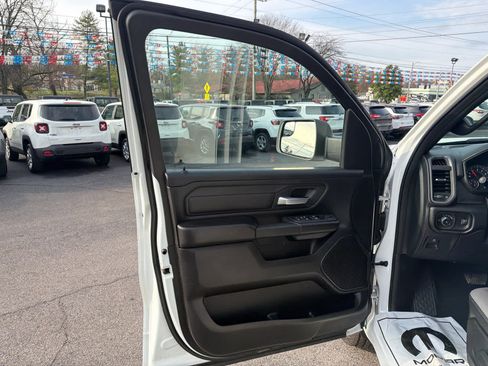 New 2026 RAM 1500 Tradesman AWD/4WD image 17