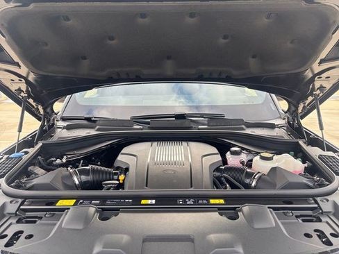 New 2026 Land Rover Range Rover SE AWD/4WD image 19