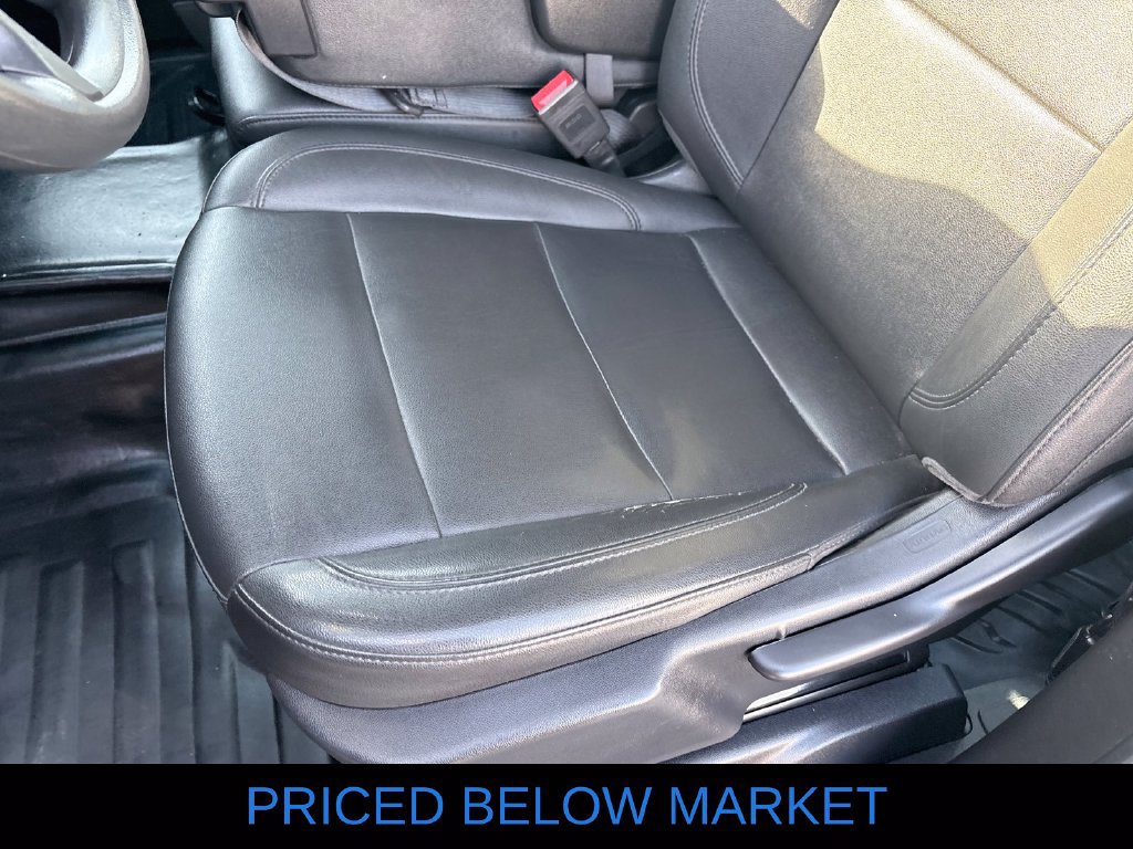 Used 2025 Chevrolet Silverado 1500 W/T w/ Trailering Package AWD/4WD image 9