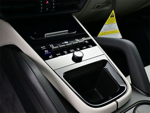New 2026 Porsche Cayenne S image 16