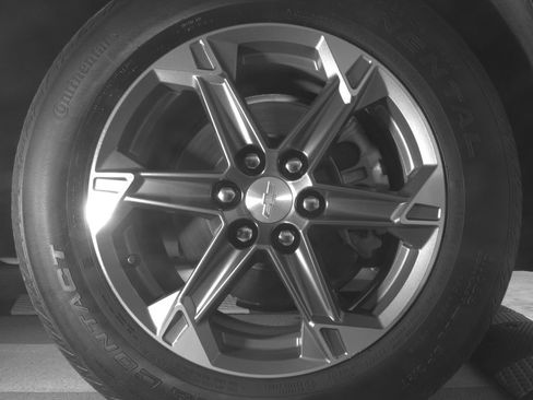 Used 2025 Chevrolet Blazer LT FWD image 11