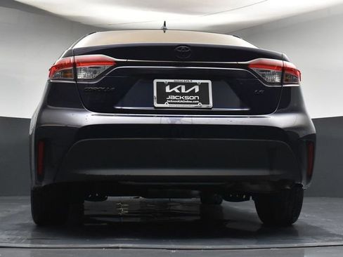 Used 2023 Toyota Corolla LE image 34