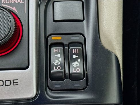 Used 2020 Subaru Forester Premium image 18