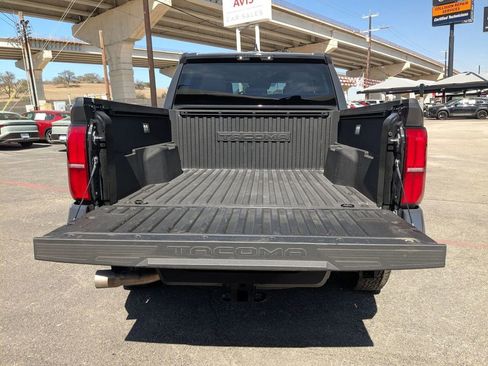 Used 2025 Toyota Tacoma TRD Off-Road image 26