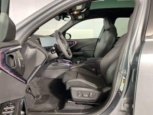 Used 2025 BMW X3 xDrive30i w/ Premium Package image 7