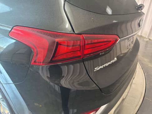 Used 2020 Hyundai Santa Fe SEL w/ Convenience Package image 12