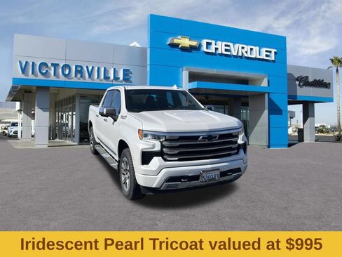 Used 2022 Chevrolet Silverado 1500 High Country w/ Z71 Off-Road Package AWD/4WD image 3