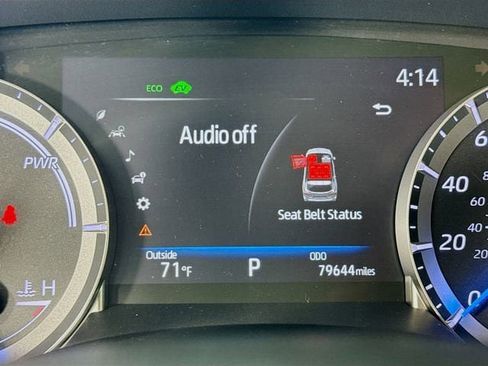 Used 2023 Toyota Highlander LE image 12