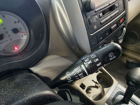 Used 2004 Toyota RAV4 2WD image 27