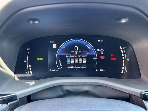 Certified 2025 Toyota Camry SE image 21