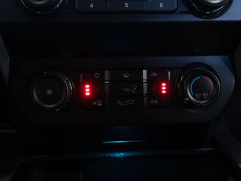Used 2019 Ford F150 Lariat AWD/4WD image 33