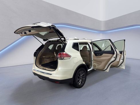 Used 2016 Nissan Rogue SL w/ SL Premium Package image 12