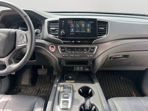 Certified 2025 Honda Passport TrailSport image 14