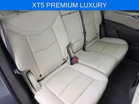 Used 2023 Cadillac XT5 Premium Luxury image 27