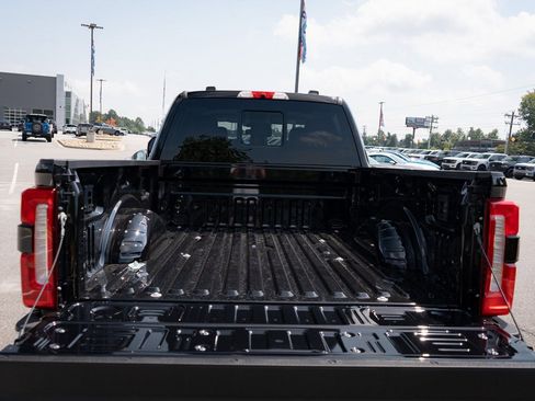 New 2026 Ford F350 XLT w/ XLT Premium Package AWD/4WD image 9