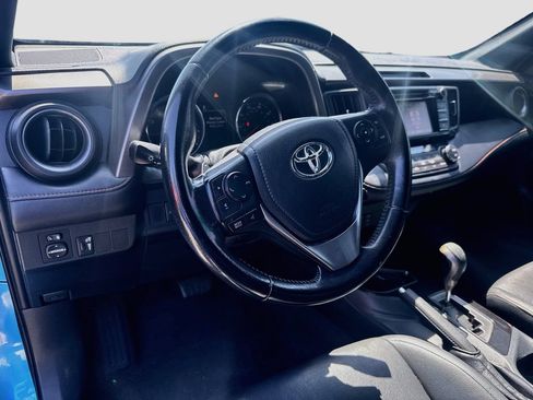 Used 2016 Toyota RAV4 SE FWD image 10