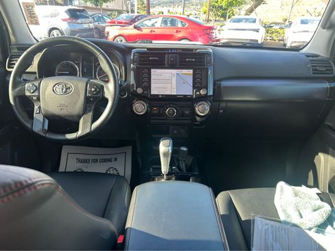 Used 2022 Toyota 4Runner TRD Off-Road Premium AWD/4WD image 10