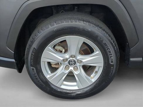 Used 2020 Toyota RAV4 XLE image 29