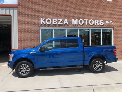 Used 2018 Ford F150 XLT AWD/4WD image 3
