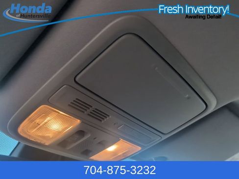 Used 2016 Honda Pilot Touring image 28