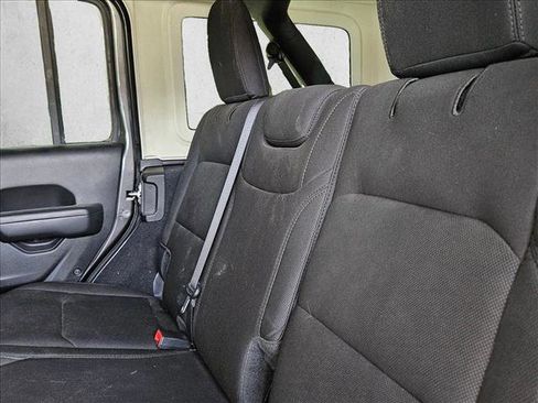 Used 2022 Jeep Wrangler Unlimited Sport AWD/4WD image 21