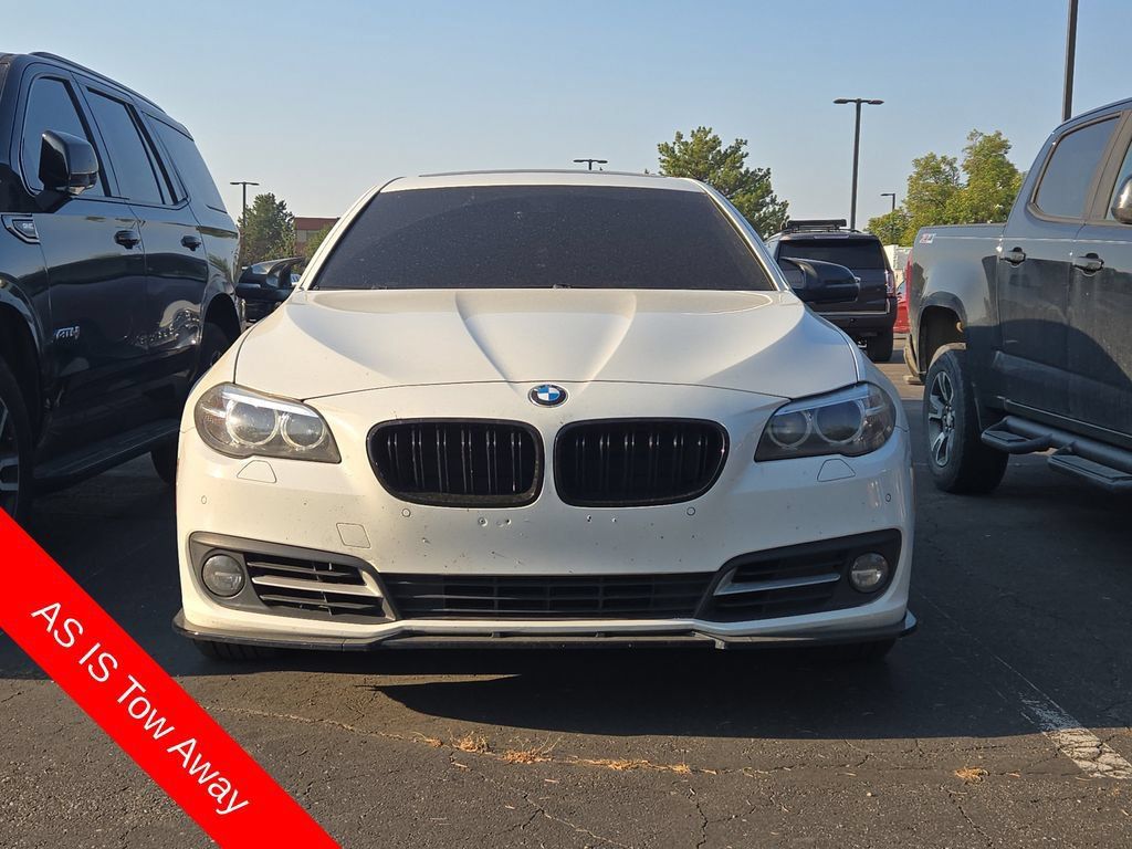 Used 2015 BMW 528i xDrive Sedan AWD/4WD image 2