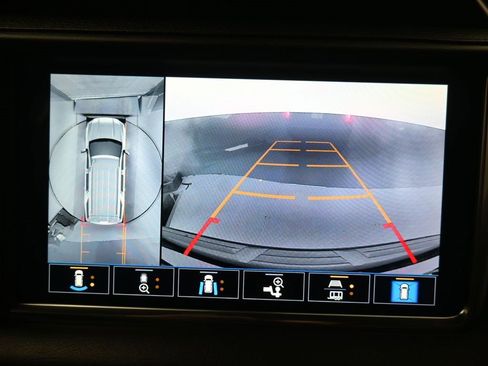 Used 2021 GMC Yukon Denali image 15