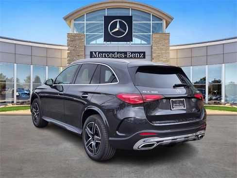 Certified 2025 Mercedes-Benz GLC 300 4MATIC image 3