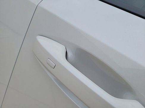 New 2025 Nissan Kicks SR w/ SR Premium Package image 10