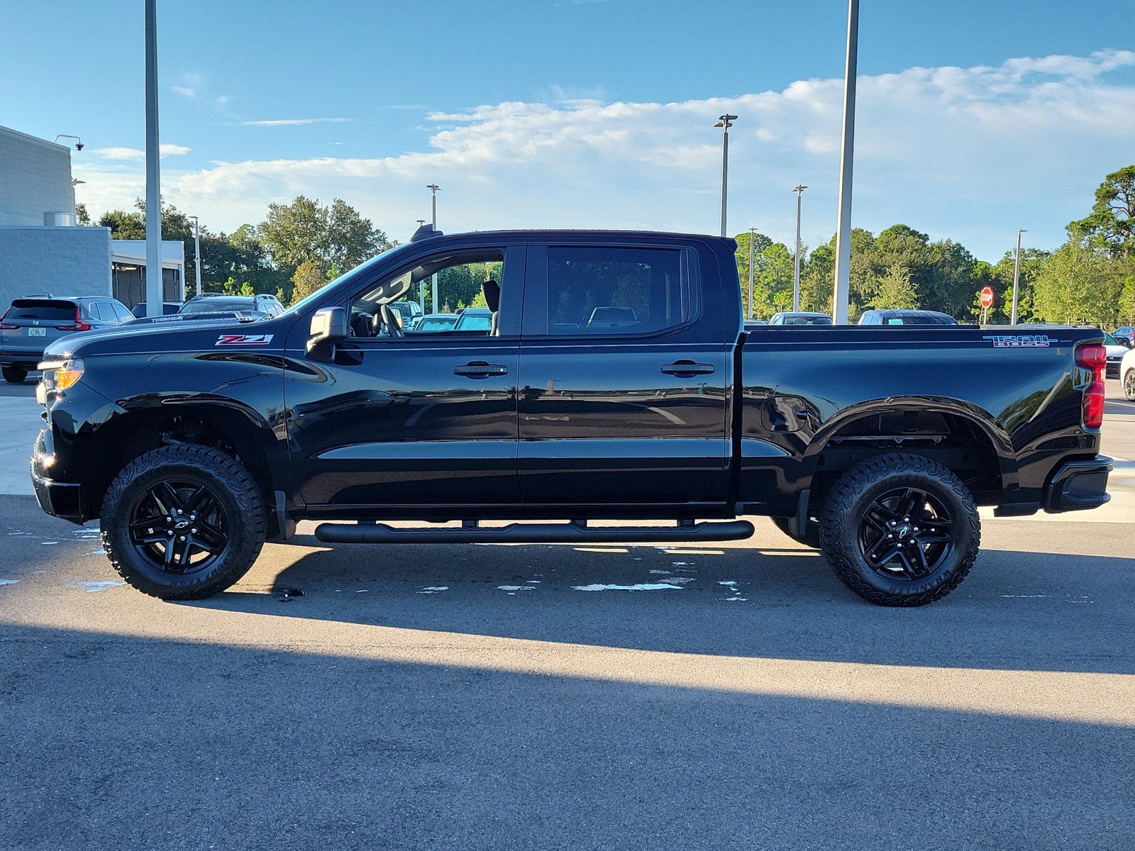 Used 2024 Chevrolet Silverado 1500 Custom Trail Boss AWD/4WD image 4