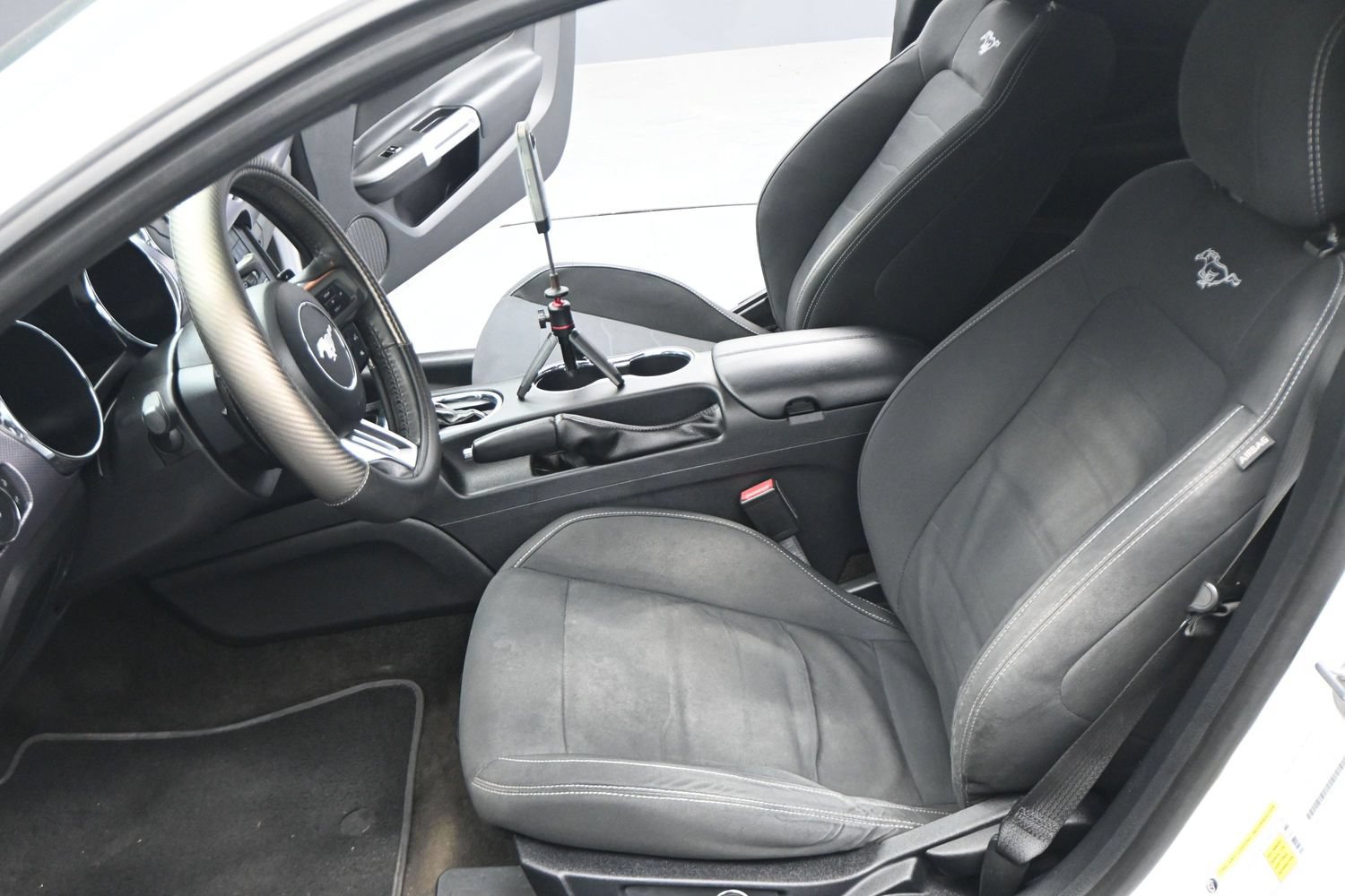 Used 2017 Ford Mustang GT w/ Interior & Wheel Package RWD image 16