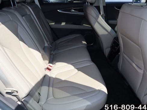 Used 2021 Lincoln Nautilus Reserve image 28