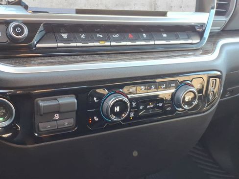 Used 2025 Chevrolet Silverado 3500 LT w/ Safety Package image 17