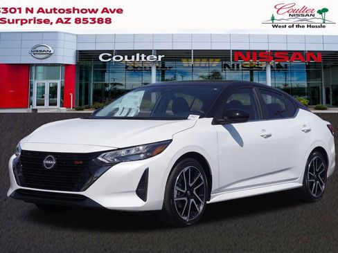 Used 2025 Nissan Sentra SR w/ Trunk Package image 1