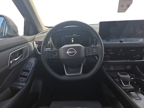 New 2026 Nissan Rogue Platinum w/ Tech Package AWD/4WD image 12