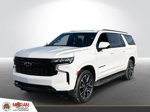 Used 2023 Chevrolet Suburban RST image 1