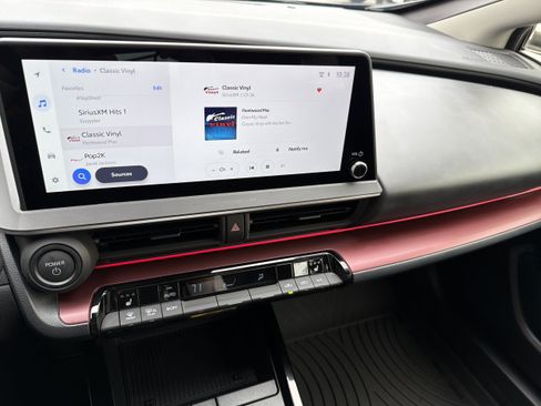 New 2026 Toyota Prius Plug-In Hybrid FWD image 17